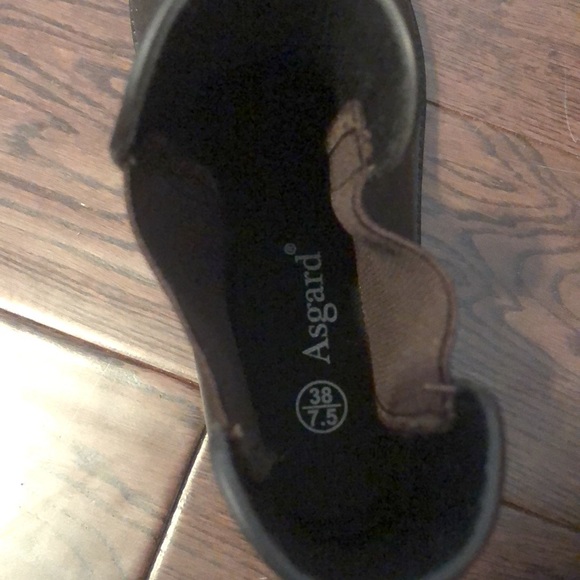 Asgard Rainboots - Picture 3 of 4